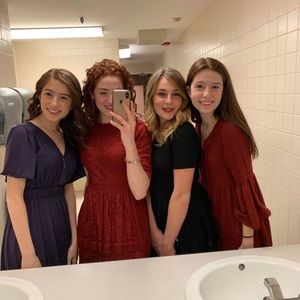 Meet your Posher, Olivia